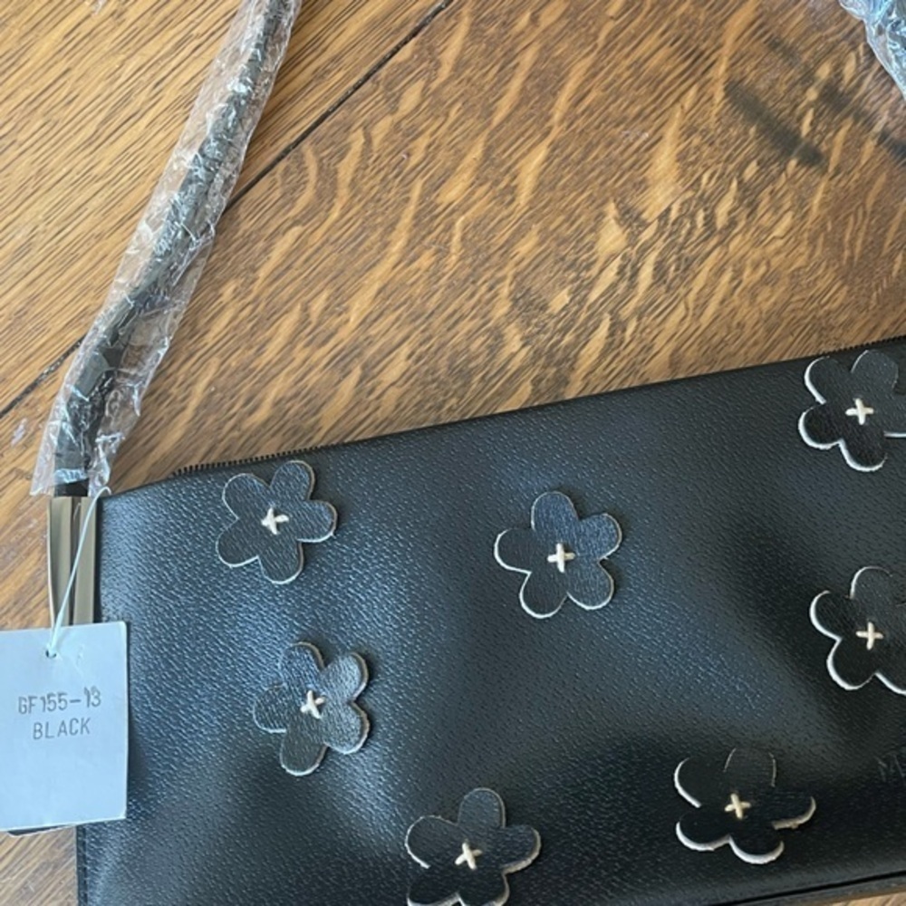 👜❤️🔥NWT Super Cute Black Leather Shoulder Bag